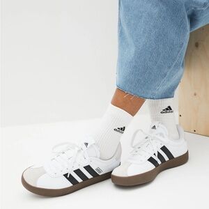 •SOLD• Adidas VL court